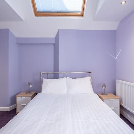 Tenby Town Centre Romantic Retreat Apartment For 2 Eksteriør bilde