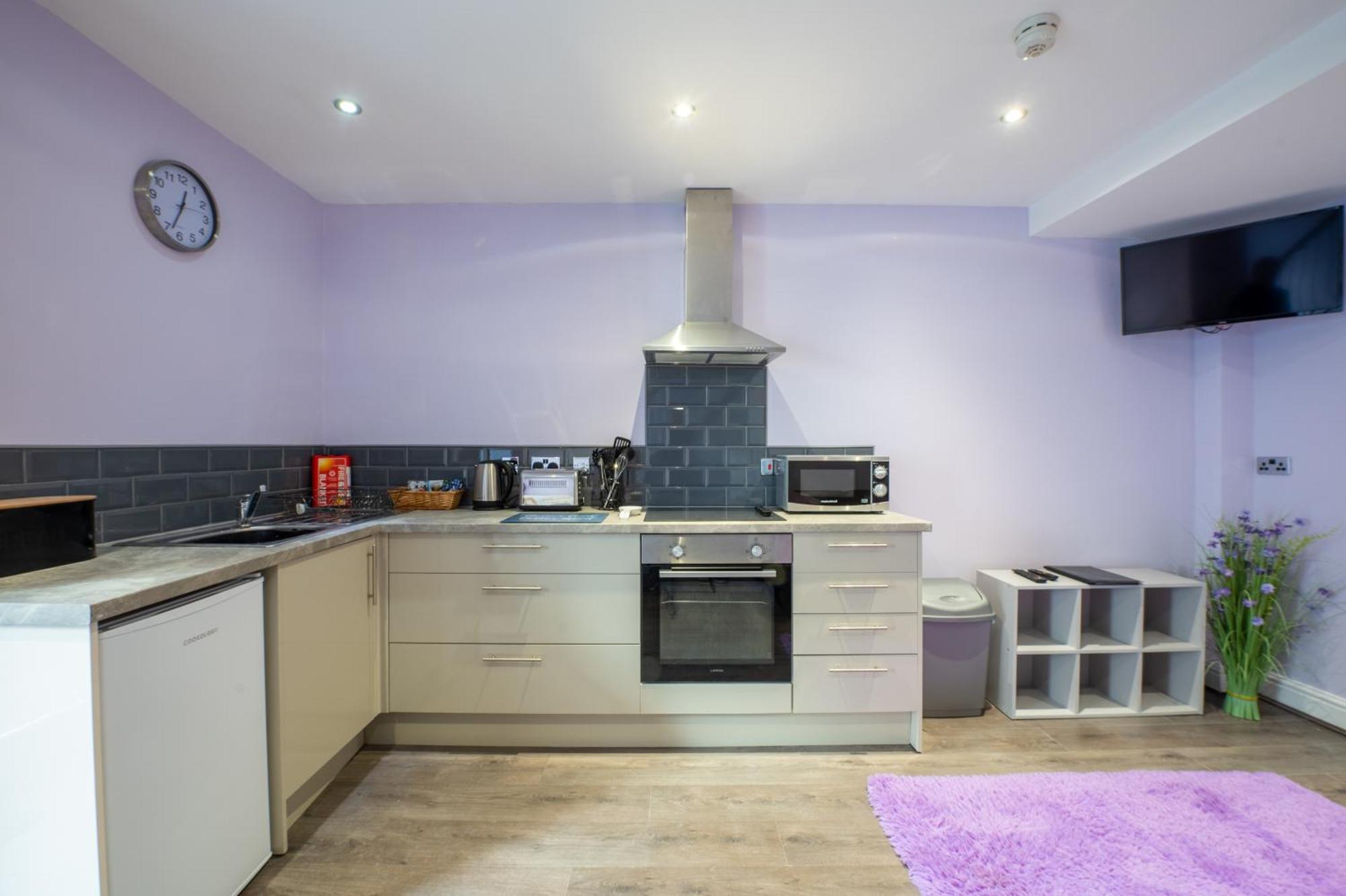 Tenby Town Centre Romantic Retreat Apartment For 2 Eksteriør bilde